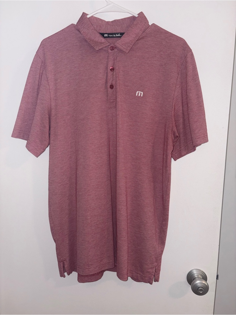 Travis Mathew Golf Polo Men’s Large Red Trending Athletic Wear Collared Shirt